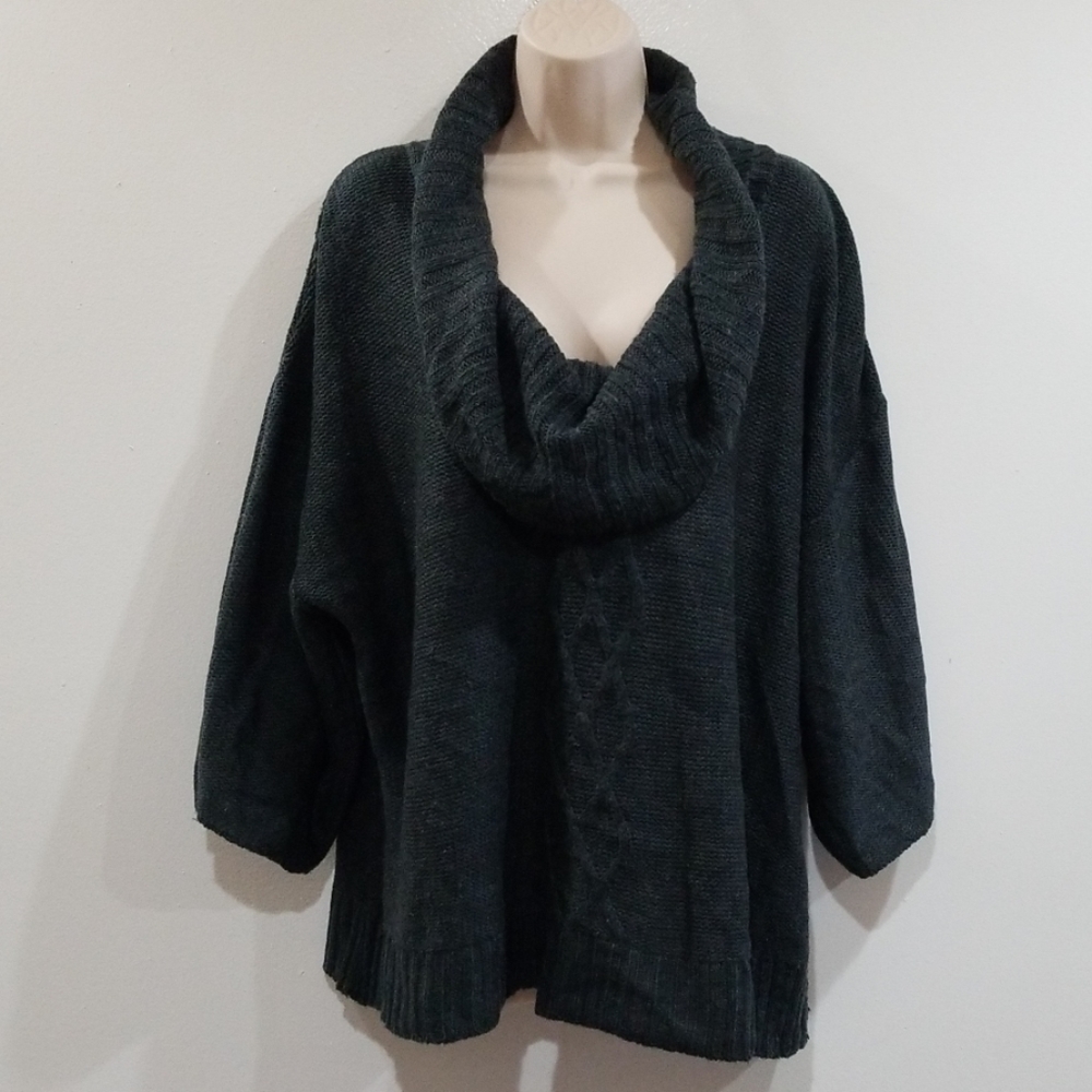 Denim & CO. Women's Green cowl neck sweater